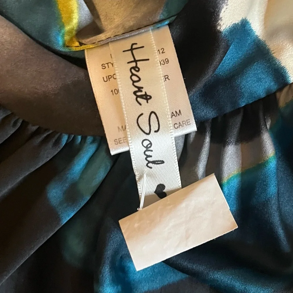 Heart Soul Abstract Black Scarf Tie Blouse size Small - Picture 6 of 11